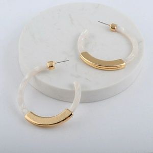 Classy Ivory White & Gold Acrylic Earrings